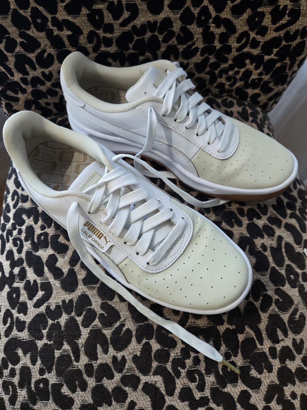 Puma California Women's Low-Top Sneakers in White/Cream - Picture 2 of 7